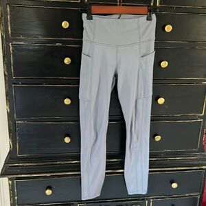 Athleta Ultimate Stash 7/8 leggings size XS